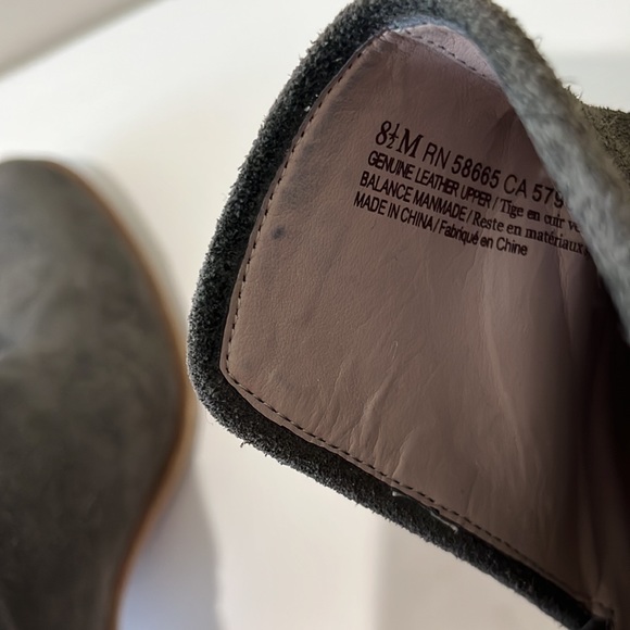 Nordstrom Hinge Light Grey Booties - Picture 7 of 7